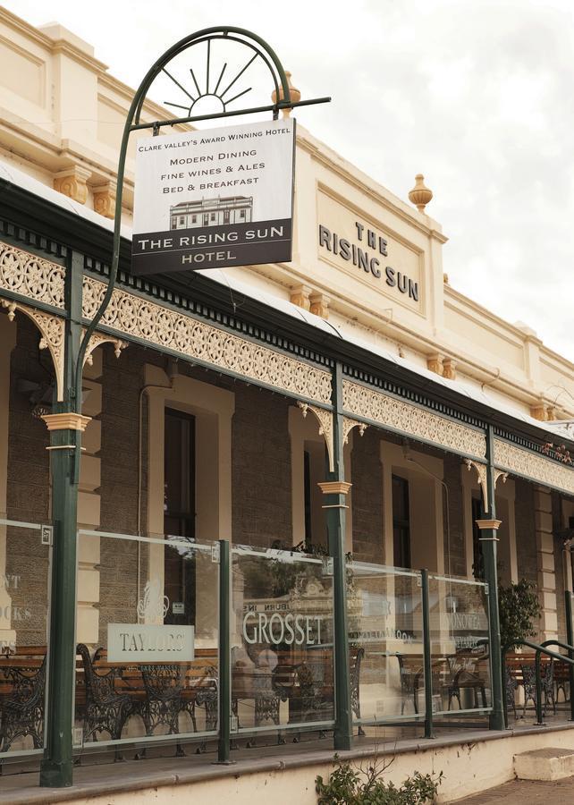 The Rising Sun Hotel Auburn ภายนอก รูปภาพ